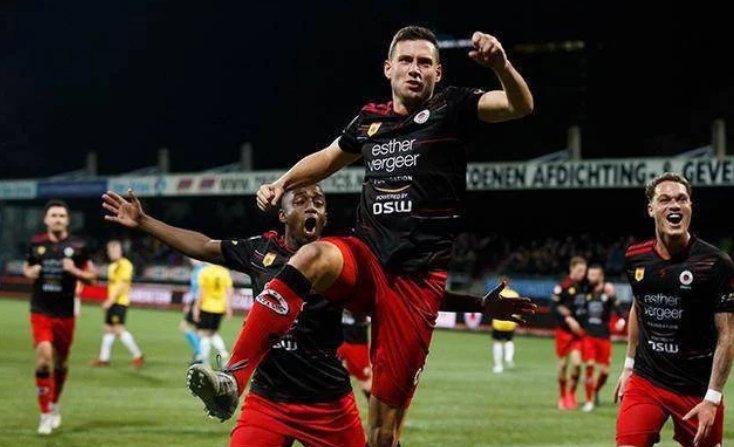 尤其是在 尤其是在